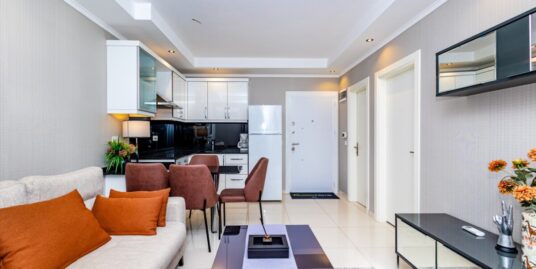 Modern 1+1 Apartment in Alanya Center – Ultra-Luxury Living Steps from Cleopatra Beach