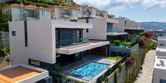 Charming Villa in the Renowned Gold City – Alanya Kargıcak