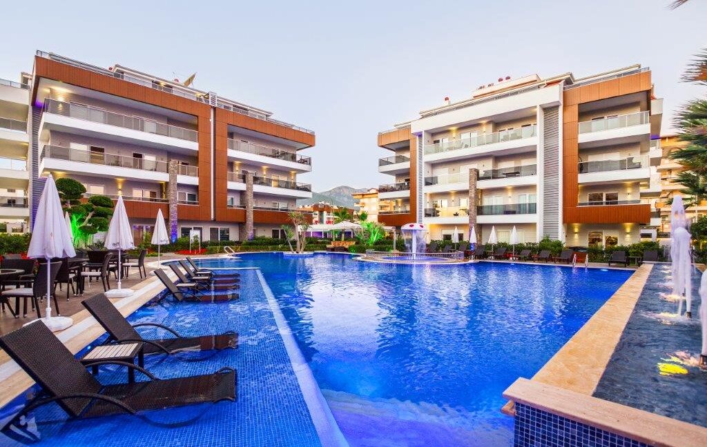 4b4e4b76-e069-499a-ae89-08f003a81c06