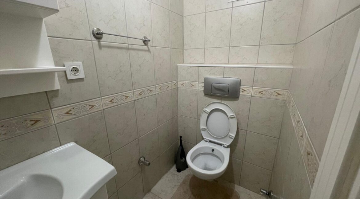 WhatsApp Image 2024-10-10 at 11.35.34 (2)