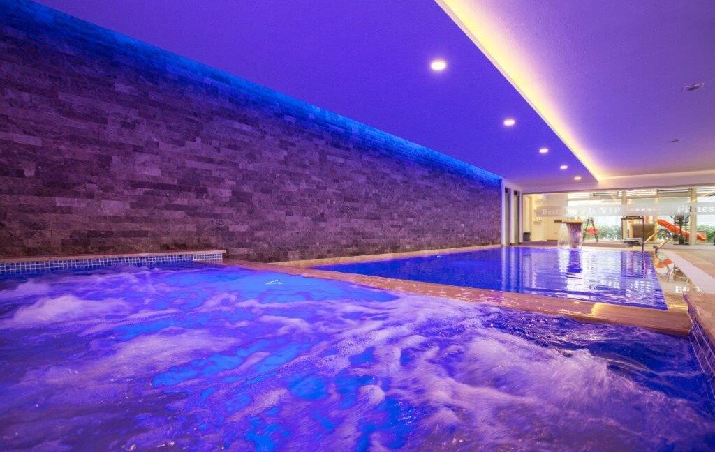 a64276bc-9ea8-4874-b594-3fd560e6cc1b