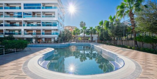 Beachfront 1+1 with proximity to Alanya