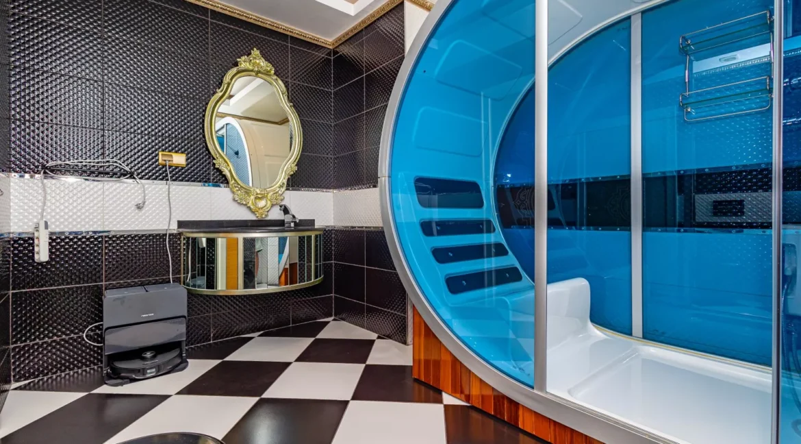 1d53f86e-5fd0-4881-9e87-4cb441523f9e