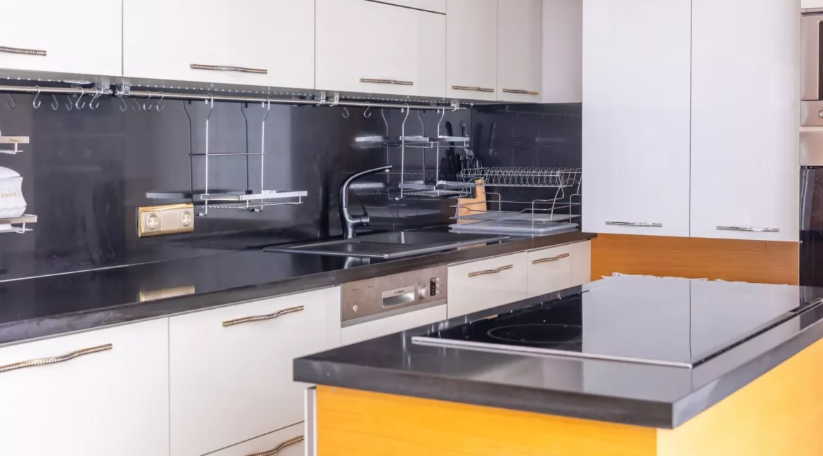 5fd946d3-942d-4991-b271-8ff672963496