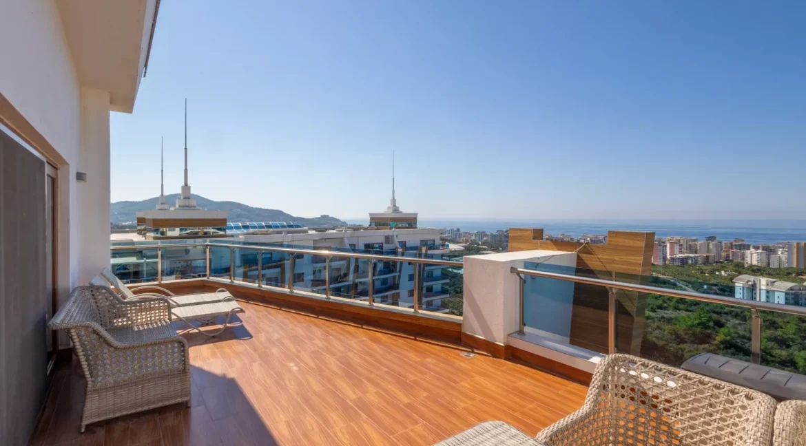 d99baa03-9b3d-45d6-8916-d4030e9172de