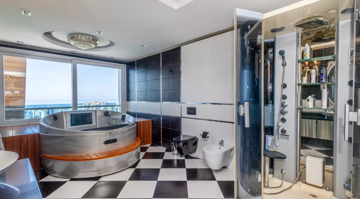 e8bb2ed9-b41c-41e6-b4ef-68de96c45f60