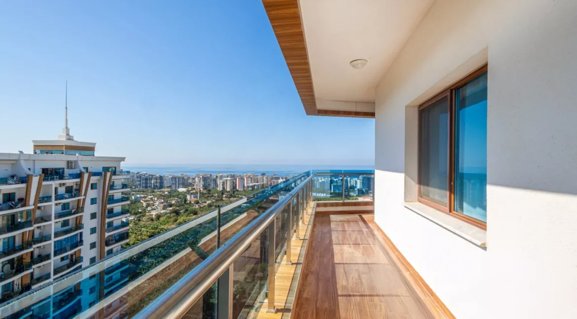 fec170f8-0b05-4d33-a6f7-94a76344574c